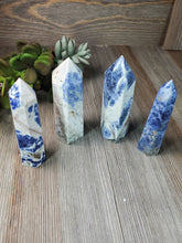 Load image into Gallery viewer, Light Sodalite Tower