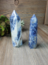Load image into Gallery viewer, Light Sodalite Tower