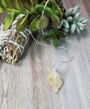 Load image into Gallery viewer, Ambronite Pendant