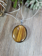 Load image into Gallery viewer, Tiger's Eye Pendant TE4
