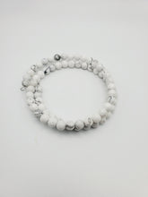 Load image into Gallery viewer, Howlite Bracelet