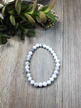 Load image into Gallery viewer, Howlite Bracelet