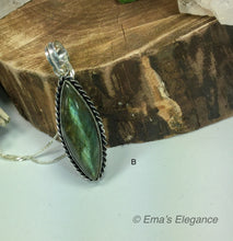 Load image into Gallery viewer, Long Labradorite Pendants