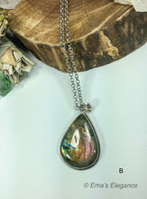 Load image into Gallery viewer, Large Labradorite Pendants