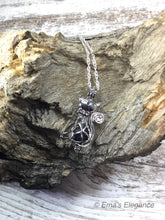 Load image into Gallery viewer, Essential Oil Diffuser Necklace