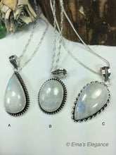 Load image into Gallery viewer, Moonstone Pendant