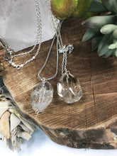 Load image into Gallery viewer, Quartz Pendant