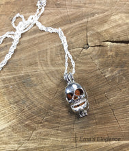 Load image into Gallery viewer, Essential Oil Diffuser Necklace