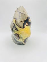 Load image into Gallery viewer, Septarian Flames