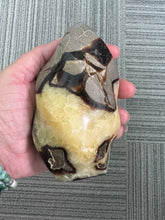 Load image into Gallery viewer, Septarian Flames