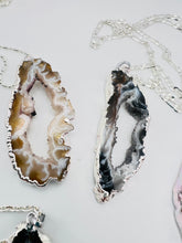 Load image into Gallery viewer, Agate Slice Pendants