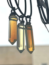 Load image into Gallery viewer, Opulant Quartz Point