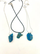 Load image into Gallery viewer, Raw Apatite Pendant
