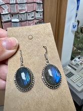 Load image into Gallery viewer, Oval Labradorite Earrings