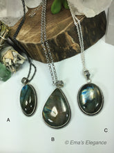 Load image into Gallery viewer, Large Labradorite Pendants