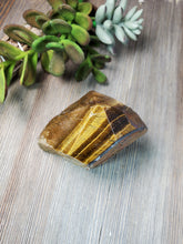 Load image into Gallery viewer, Tigers Eye Standing Stone