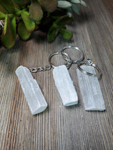 Load image into Gallery viewer, Selenite Keychain