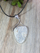 Load image into Gallery viewer, Crazy Lace Agate A3