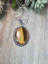 Load image into Gallery viewer, Tiger&#39;s Eye Pendant TE1