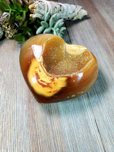 Load image into Gallery viewer, Druzy Agate Heart 17