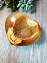 Load image into Gallery viewer, Druzy Agate Heart 17