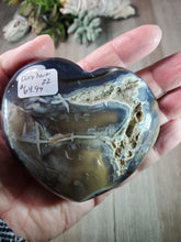 Load image into Gallery viewer, Druzy Heart 22