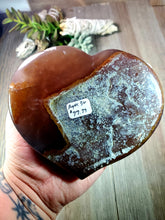 Load image into Gallery viewer, Druzy Agate Heart 36
