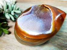 Load image into Gallery viewer, Druzy Agate Heart 37