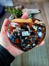Load image into Gallery viewer, Druzy Agate Heart 39