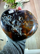 Load image into Gallery viewer, Mega Druzy Agate Heart 42
