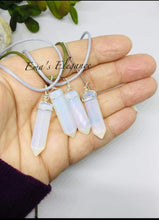 Load image into Gallery viewer, Opulant Quartz Point