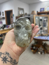 Load image into Gallery viewer, Quartz Skull